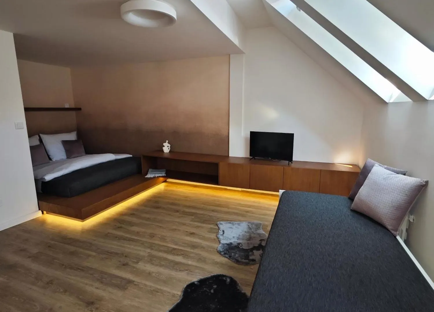 Контакты David\'S Apartment Town Center